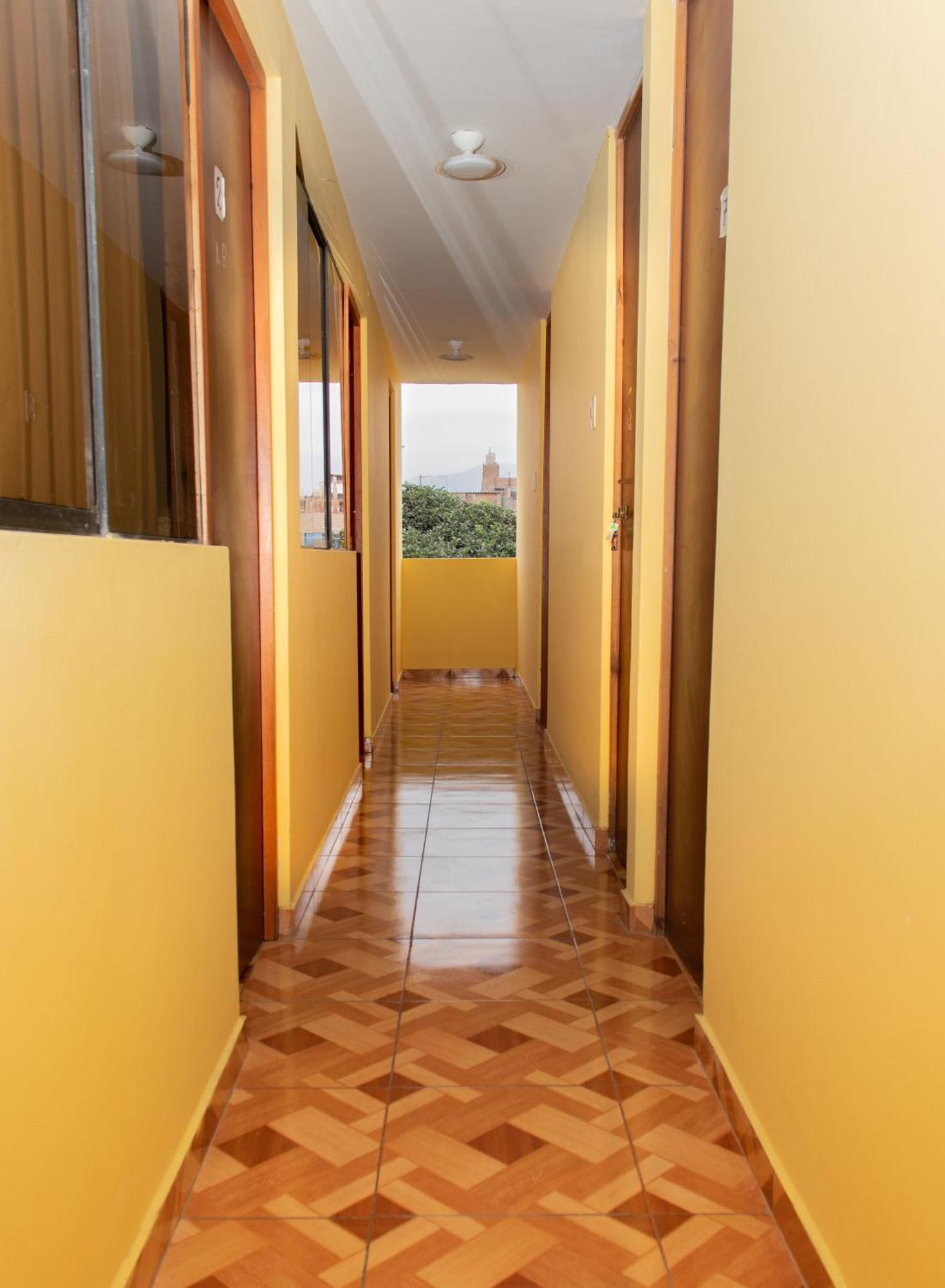Appartement Right Across From The Airport - Free Shuttle - A Y J Familia à Lima Extérieur photo