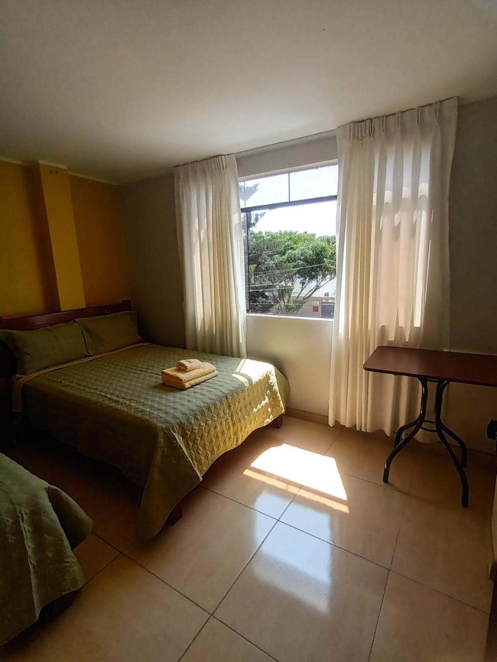 Appartement Right Across From The Airport - Free Shuttle - A Y J Familia à Lima Extérieur photo