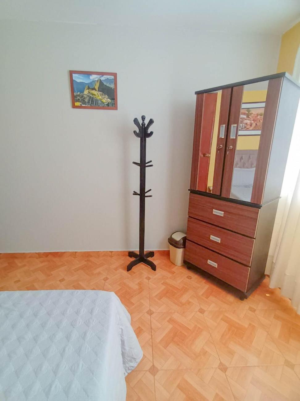 Appartement Right Across From The Airport - Free Shuttle - A Y J Familia à Lima Extérieur photo