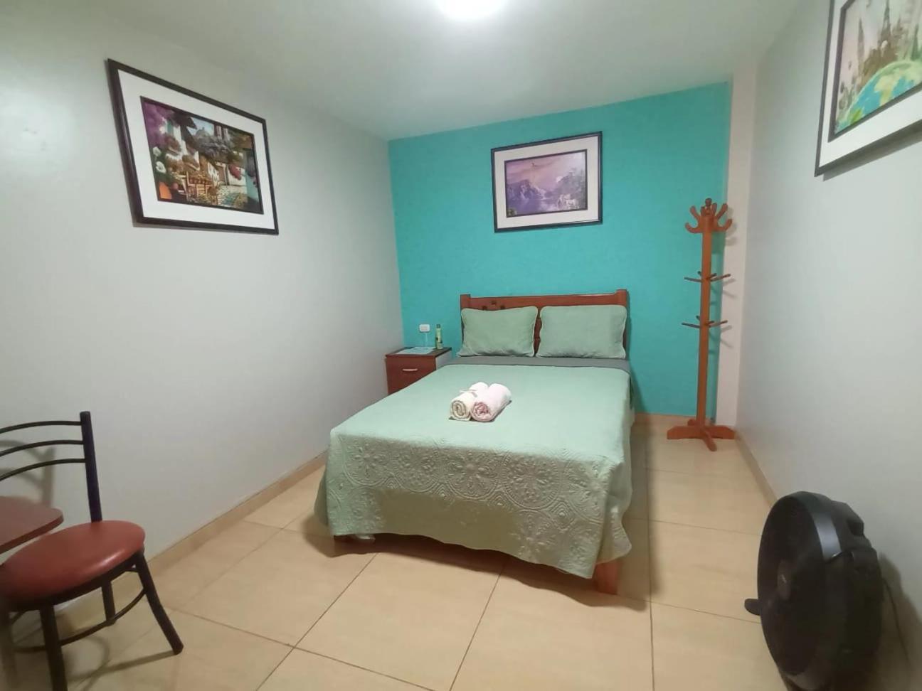 Appartement Right Across From The Airport - Free Shuttle - A Y J Familia à Lima Extérieur photo