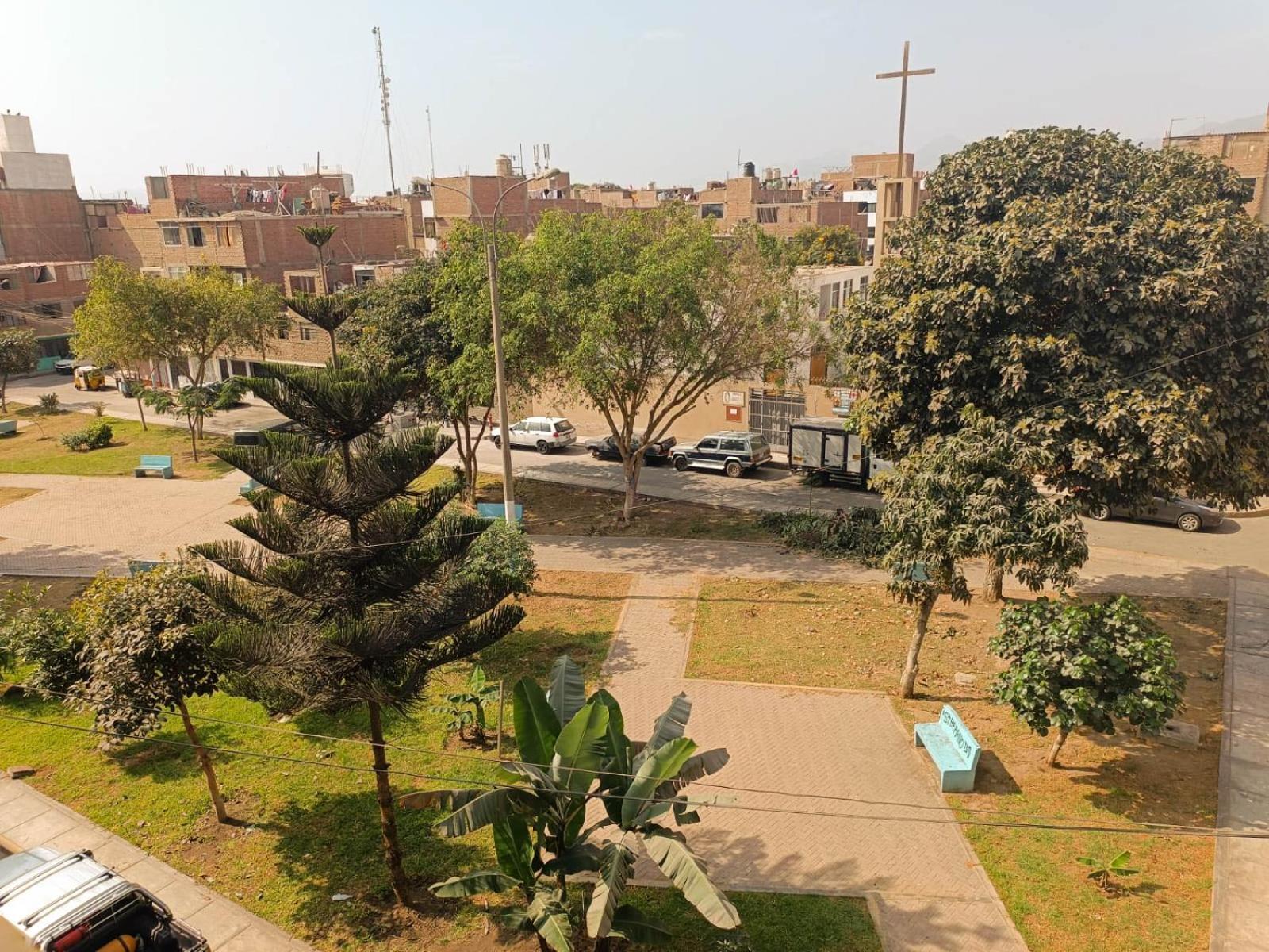 Appartement Right Across From The Airport - Free Shuttle - A Y J Familia à Lima Extérieur photo