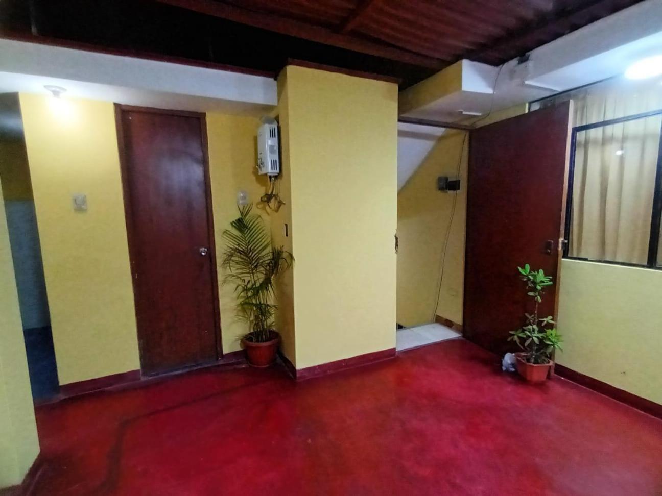 Appartement Right Across From The Airport - Free Shuttle - A Y J Familia à Lima Extérieur photo
