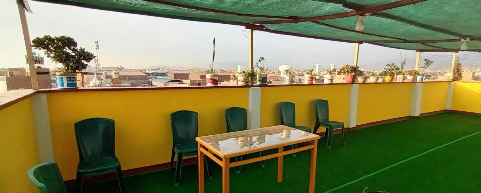 Appartement Right Across From The Airport - Free Shuttle - A Y J Familia à Lima Extérieur photo