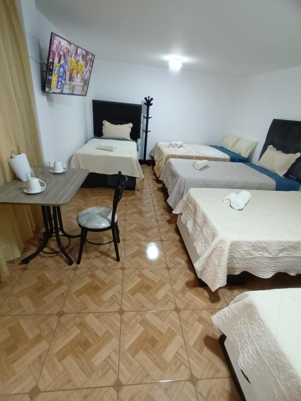 Appartement Right Across From The Airport - Free Shuttle - A Y J Familia à Lima Extérieur photo