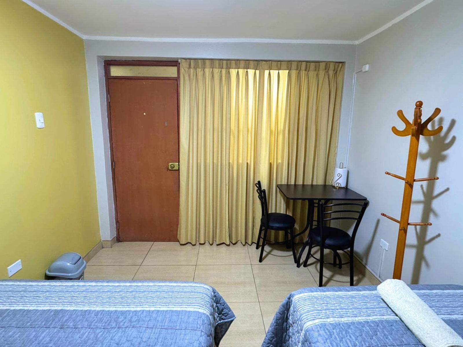 Appartement Right Across From The Airport - Free Shuttle - A Y J Familia à Lima Extérieur photo